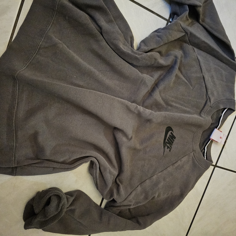 Nike sweatshirt